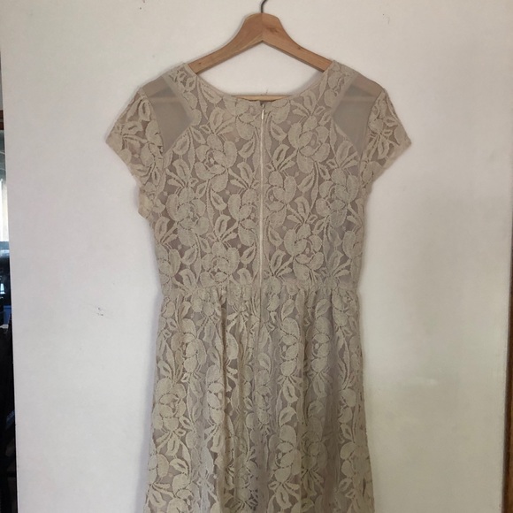 Anthropologie Coincidence & Chance Ivory Lace Mini - Picture 5 of 5